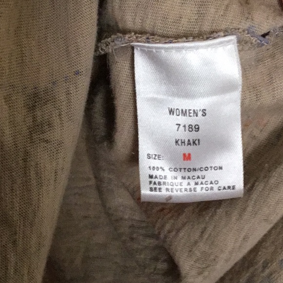 Woolrich Women’s 1/2 Zip - Picture 3 of 4